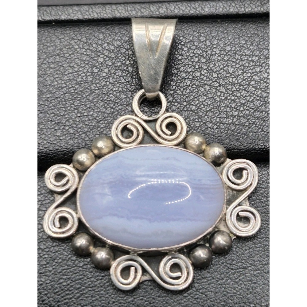 Vintage Sterling Silver Lace Agate Pendant 13 Grams K1